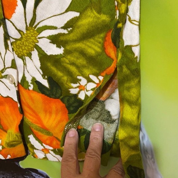 Hawaii Women’s Vintage blouse - Picture 4 of 4